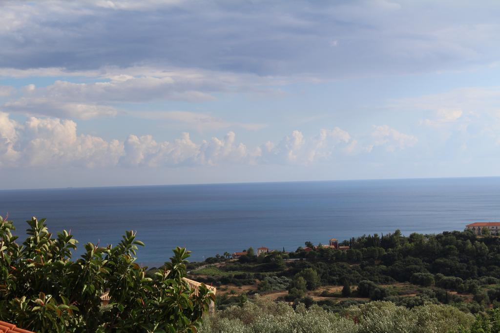Manolia Studios Trapezaki  Buitenkant foto